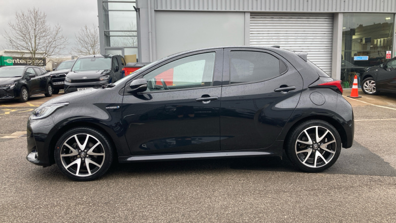 Toyota Yaris 1.5 Hybrid Dynamic 5dr CVT Hybrid Hatchback